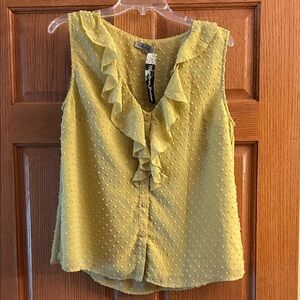 Wishlist Apparel Women's Large Sleeveless Ruffle Front Blouse Yellow/Green.
